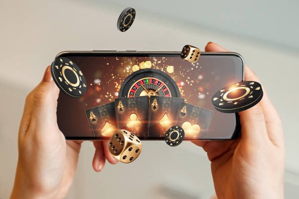 Antarmuka aplikasi mobile indobetslot menampilkan menu live-dealer dengan berbagai permainan blackjack, roulette, dan baccarat studio